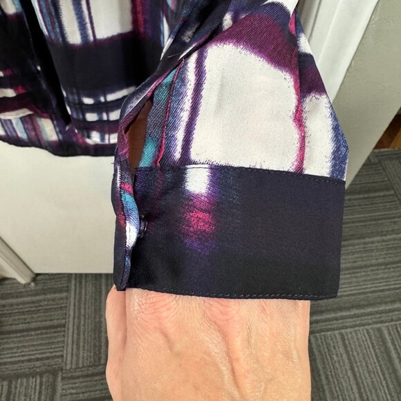 Nine West Abstract Plaid Tunic Top | Long Sleeve V-Neck with Stud Detail | Sz M - Picture 5 of 9